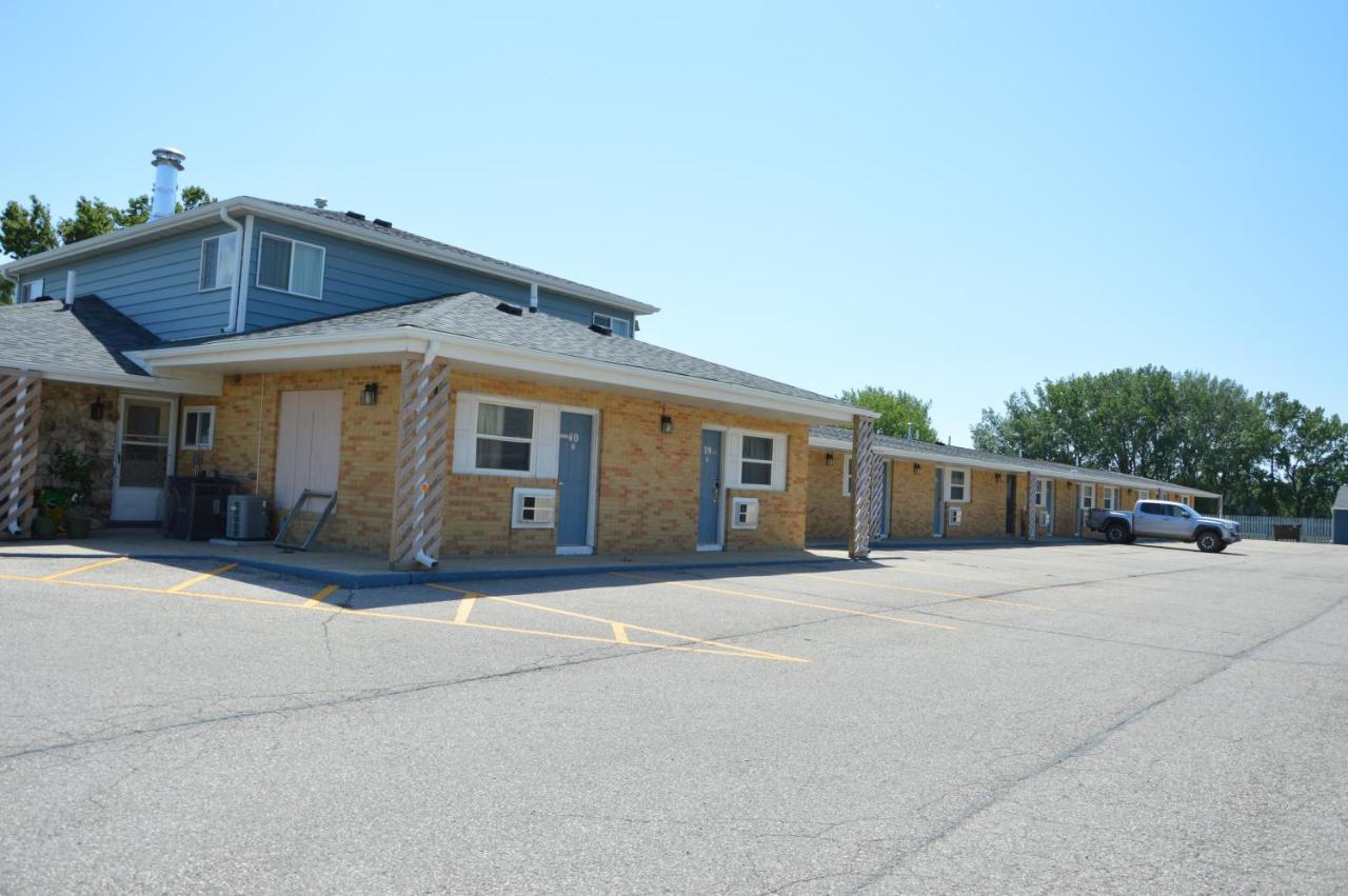Americas Best Value Inn Suburban Emmetsburg Exterior foto